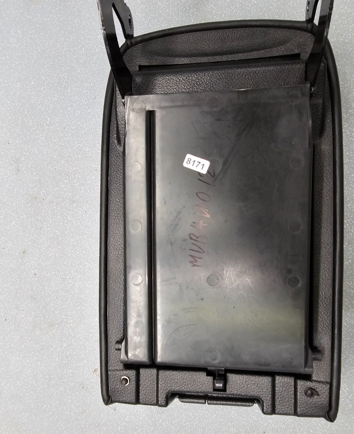🔥09-14 MURANO CENTER CONSOLE ARM REST LID PAD COVER BLACK LEATHER GRAPHITE OEM