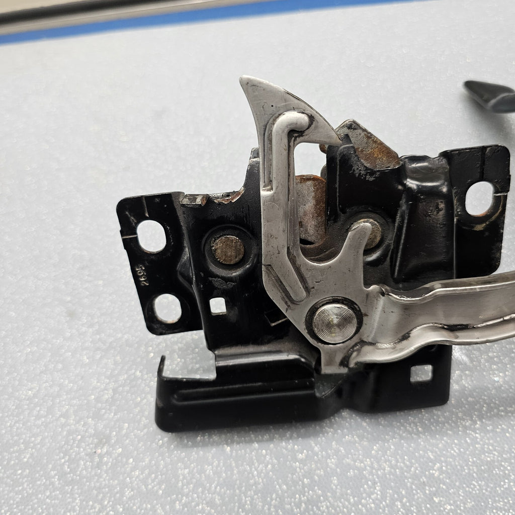 🔥2001- 2006 ACURA MDX Hood Lock Latch Actuator (NO WIRE)  #A-70N