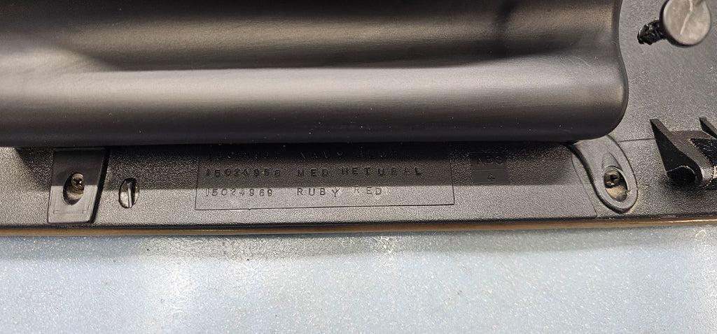 95-99 CHEVY GMC TRUCK SILVERADOC/K Glove Box Storage Compartment Assembly TAN G2
