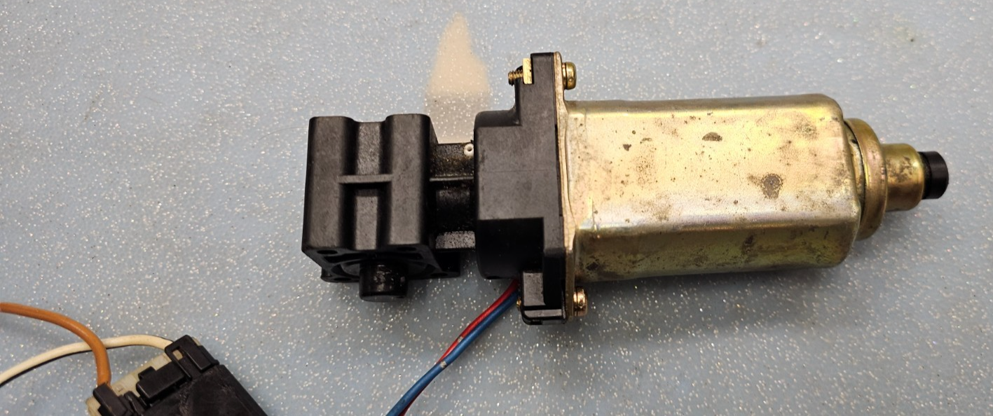 🔥00-06 Nissan Pathfinder 01-08 Maxima Driver Seat Forward Back Adjustment Motor