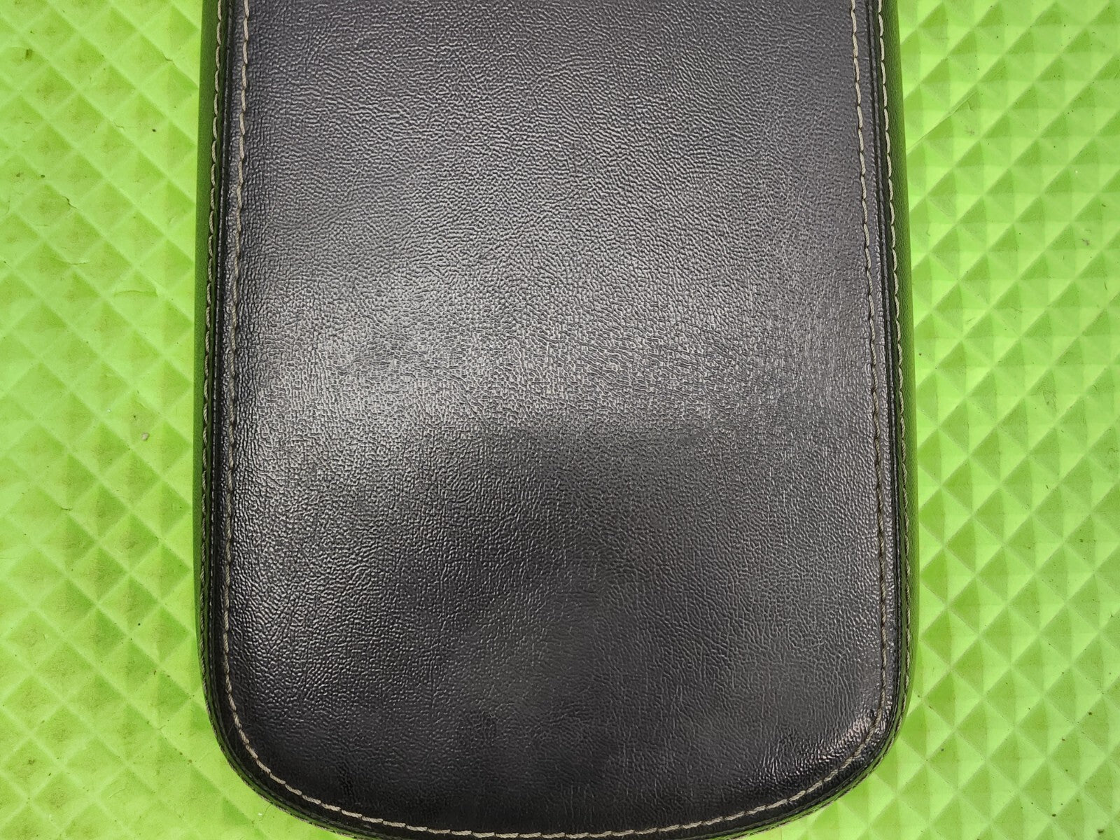 🔥2011-2014 CHRYSLER 200 DODGE AVENGER CENTER CONSOLE LID ARM REST BLACK