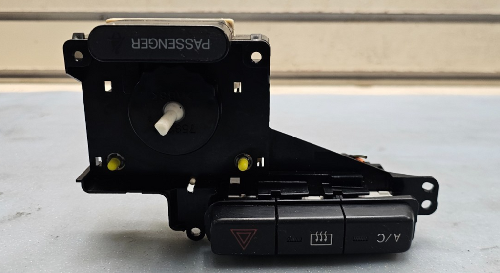 🔥99-05 Yaris Rear Window Heater  Flasher Hazard Warning Relay Switch BLACK