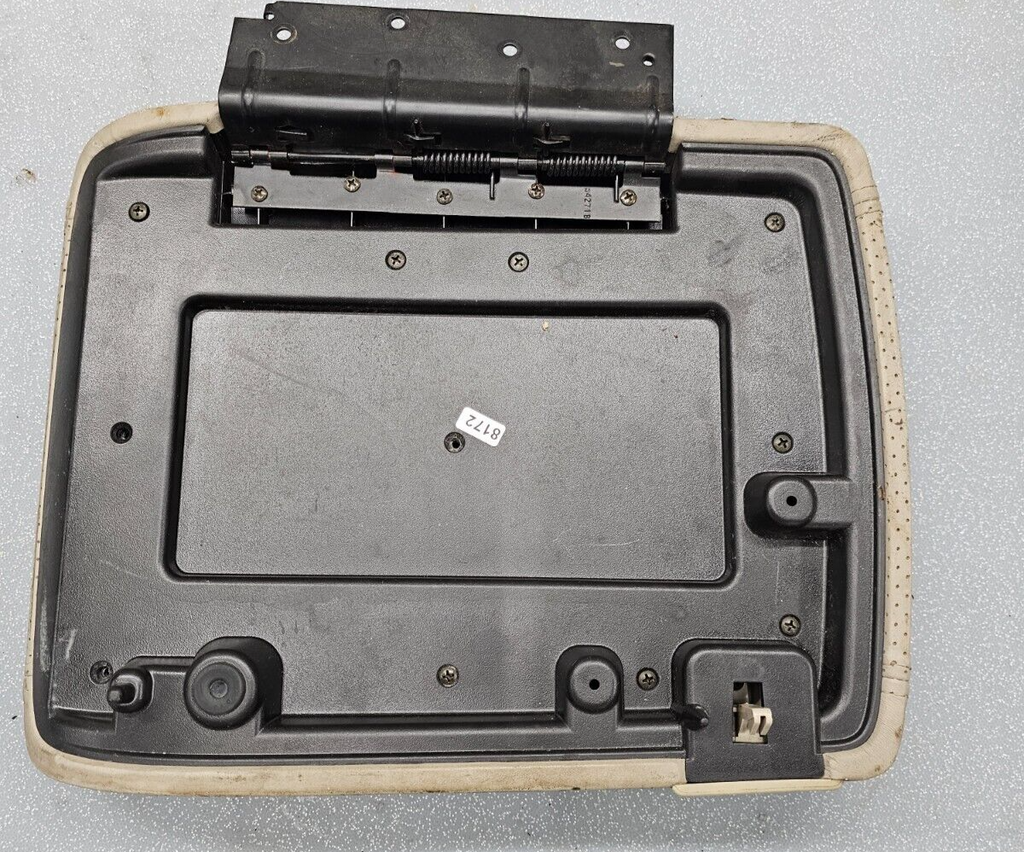03-06 Escaladed Yukon Center Console Armrest Lid Storage Cover Assembly TAN L8