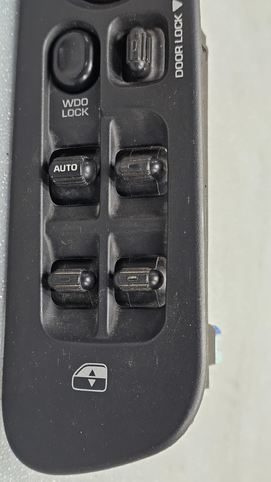 03-09 DODGE RAM 1500 2500 Front Left Driver Power Master Window Switch Black OEM