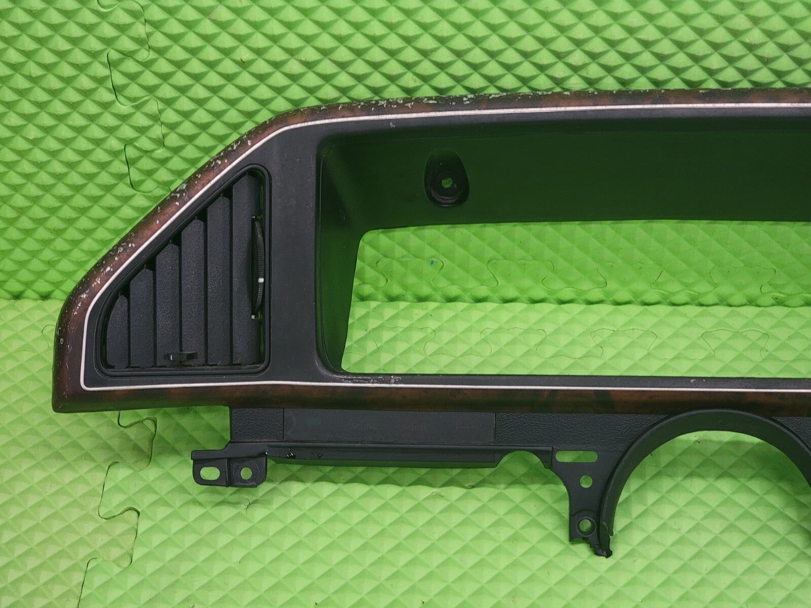 87-91 Ford F-150 F250 BRONCO Dash CLUSTER Bezel Speedo Gauge Trim woodgrain C11