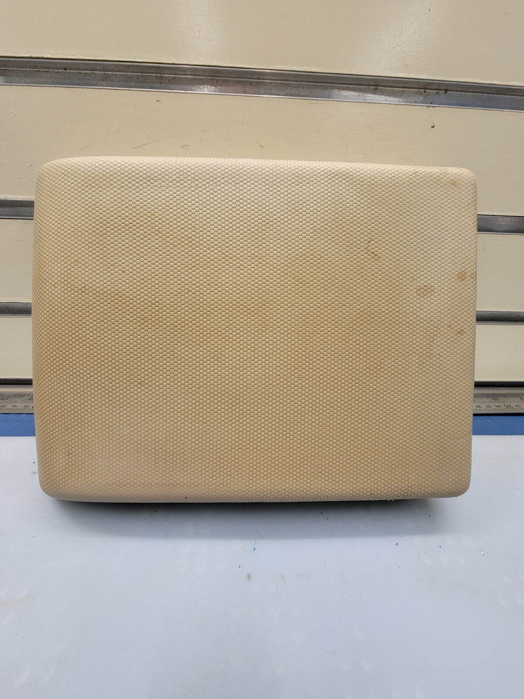 🔥08-12 Ford Escape OEM Center Console Lid Cover ARMREST ASSEMBLY TAN