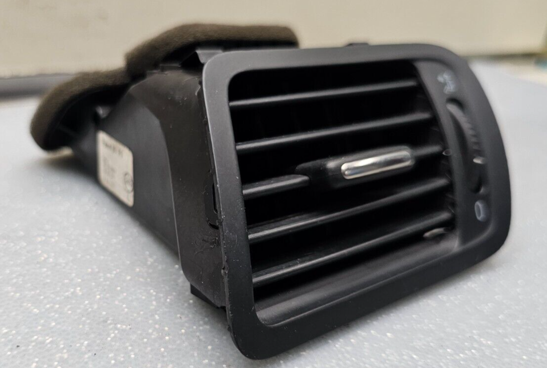 06-10 Volkswagen VW Passat Dash Left Driver Air Vent Heater Filter Climate Black