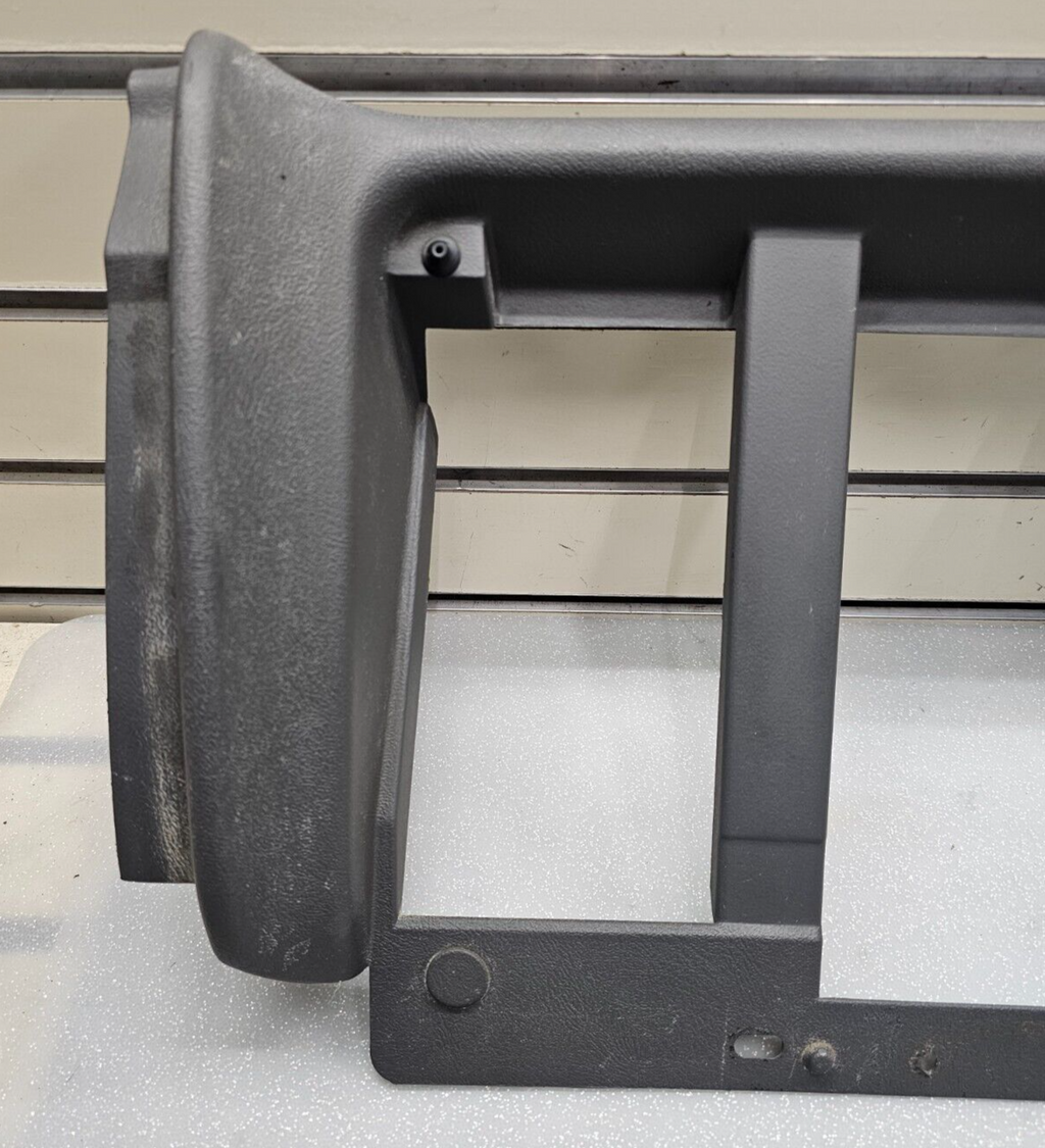 🔥03-06 Silverado Sierra Dash Glove Box Interior FRAME CENTER CONSOLE ASSEMBLY