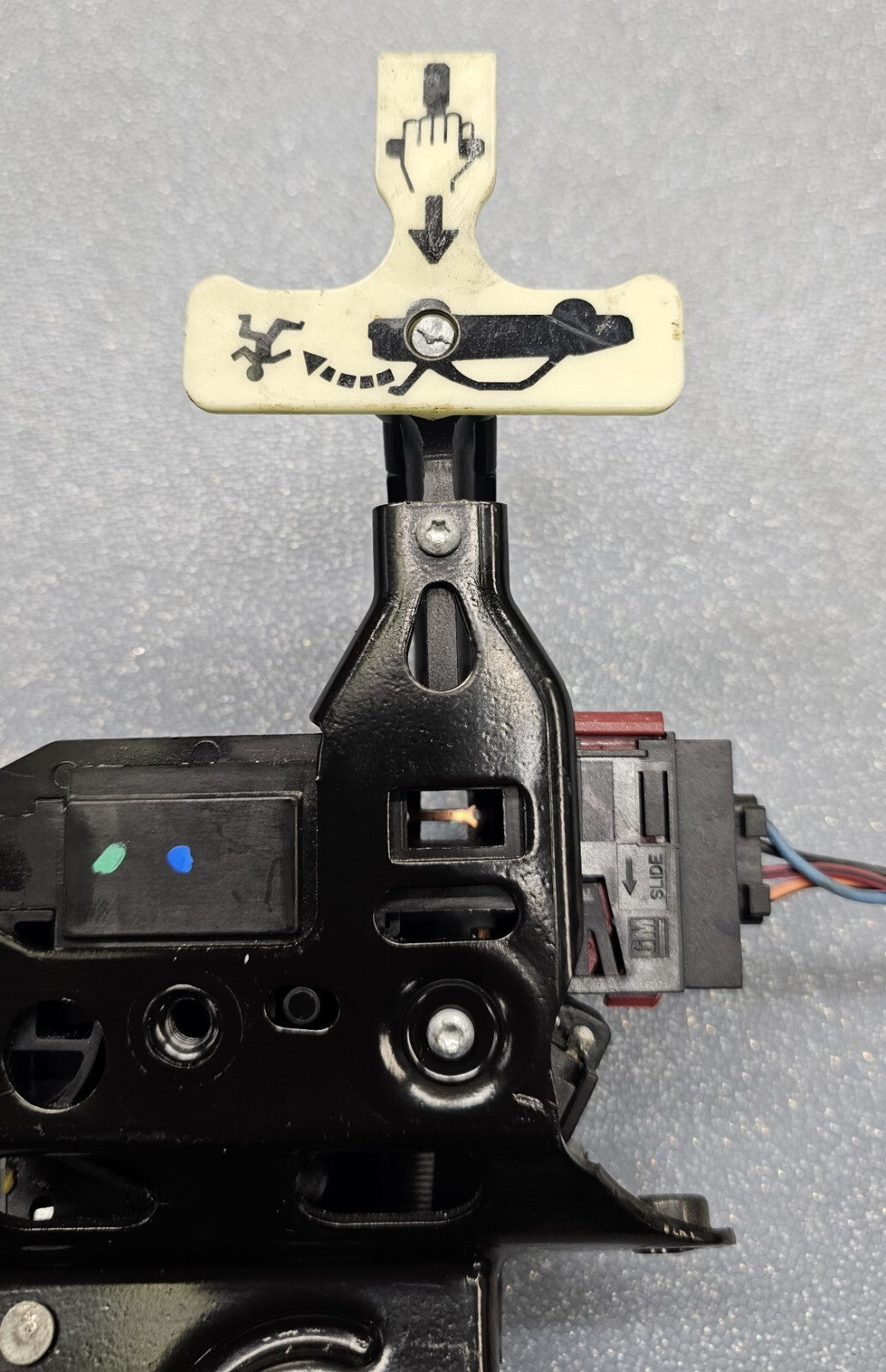 🔥2005-2009 BUICK LACROSSE TRUNK LID LATCH POWER LOCK ACTUATOR RELEASE ASSEMBLY