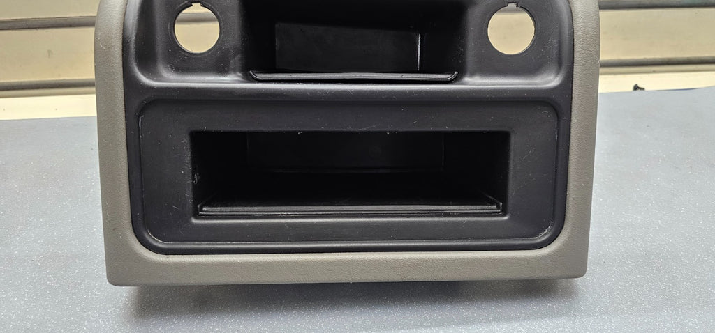 🔥03-06 SILVERADO SIERRA CENTER CONSOLE STORAGE BEZEL ASH TRAY LT TAN/BLACK OEM