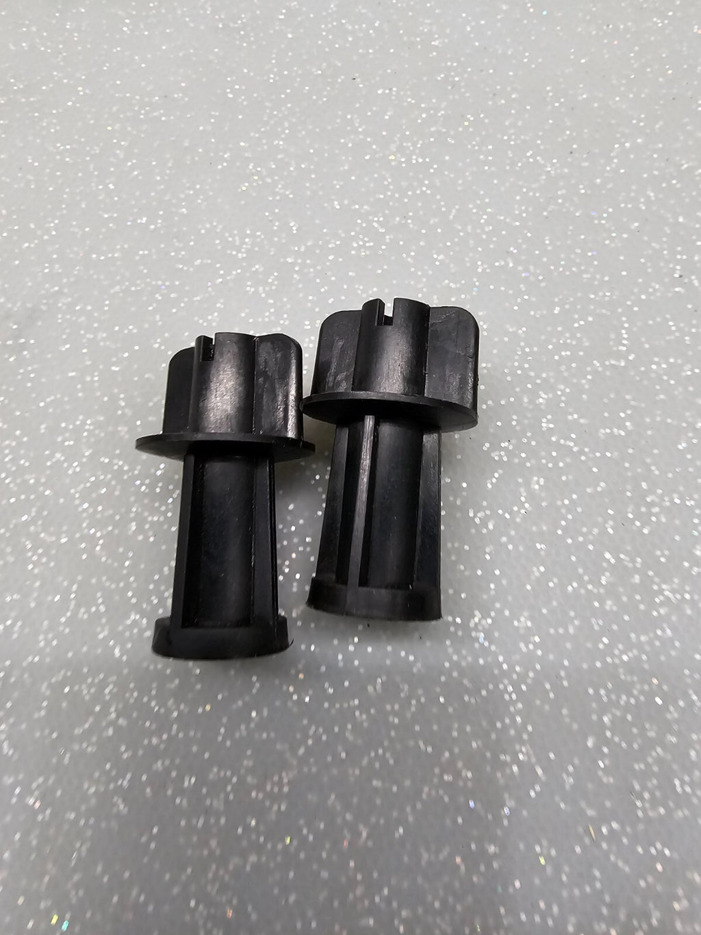 🔥2000-2014 Ford Focus Tail Light Mounting Mount Wing Nuts TWO (2)  OEM