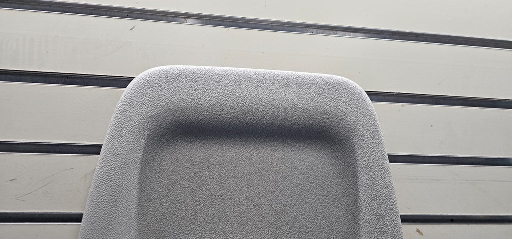 🔥07-13 Yukon Tahoe Suburban Front Right Passenger Seat Back Panel Cover GRAY