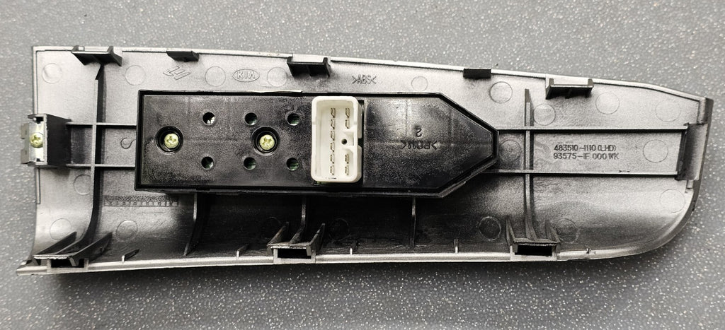 🔥05-10 Kia Sportage Front Right Passenger Window Control Switch Bezel Silver