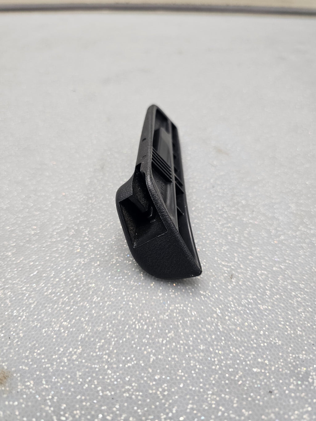 03-11 Honda Element SEAT LEVER ADJUST HANDLE RECLINE KNOB BLACK RIGHT PASSENGER