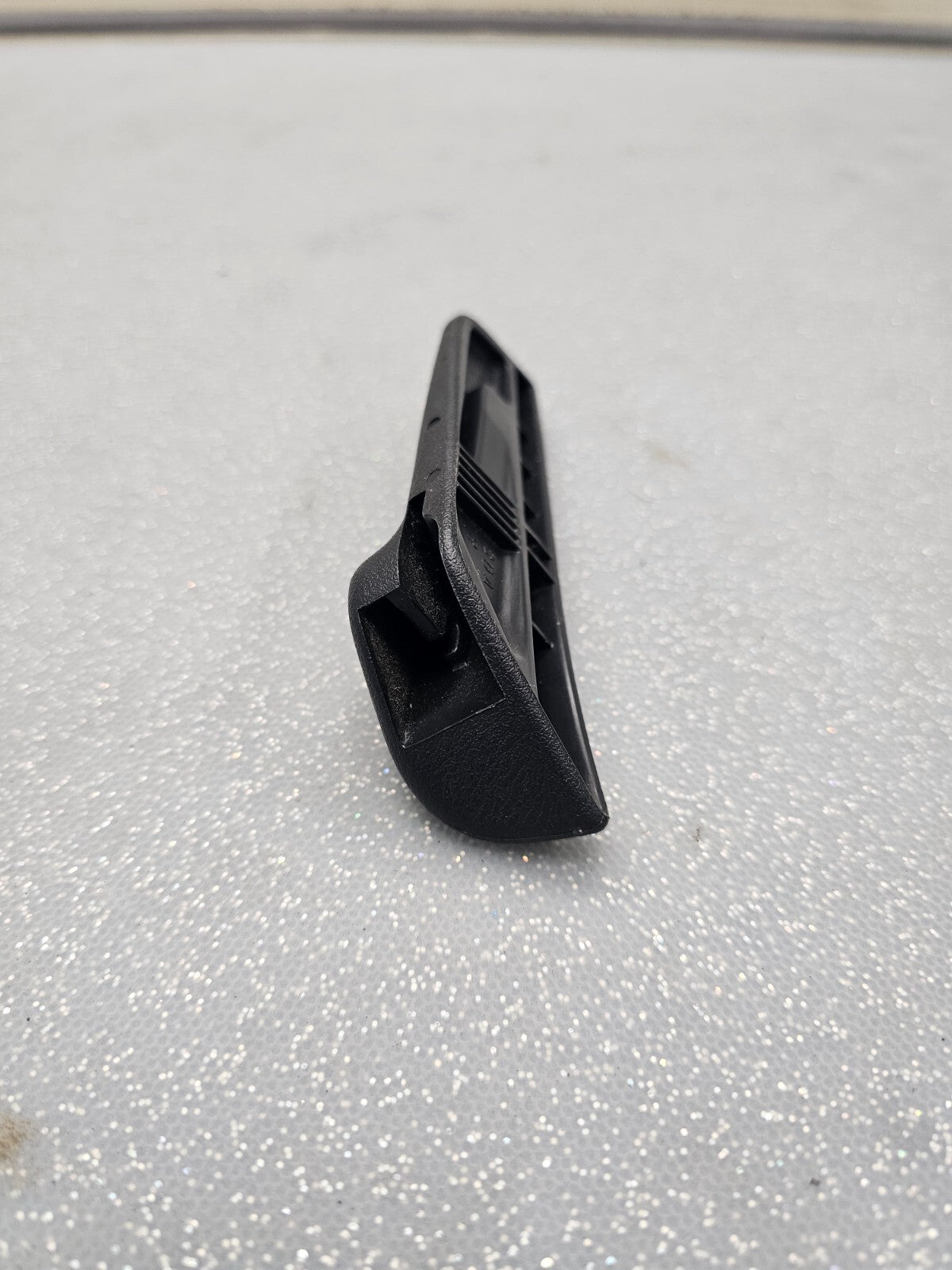 03-11 Honda Element SEAT LEVER ADJUST HANDLE RECLINE KNOB BLACK RIGHT PASSENGER