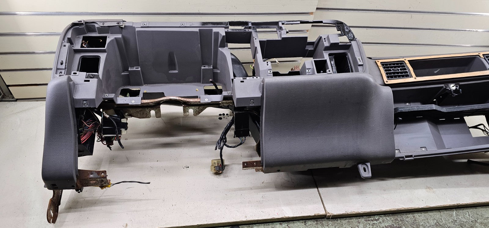 🔥94-97 Dodge Ram DASH DASHBOARD CORE Structure FRAME MOUNT gray DB3