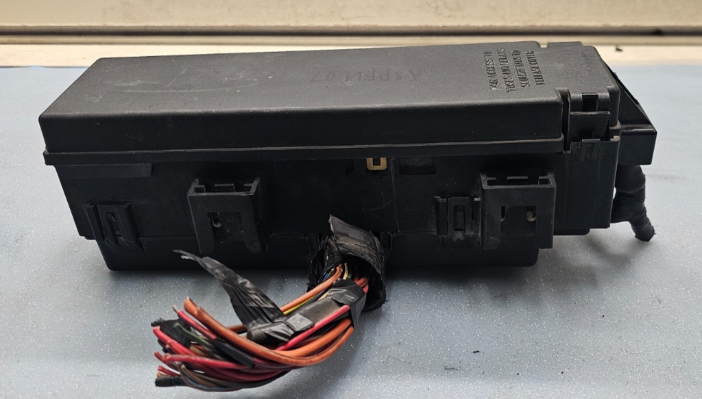 🔥2007 Chrysler Aspen Dodge Durango Engine TIPM Fuse Box Power Module OEM