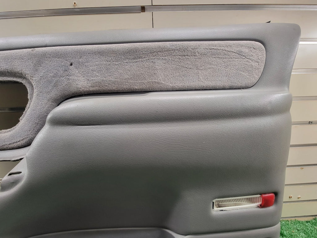 🔥95-99 Chevy GMC Silverado C/K DOOR PANEL Front Passenger Right Gray OEM D2