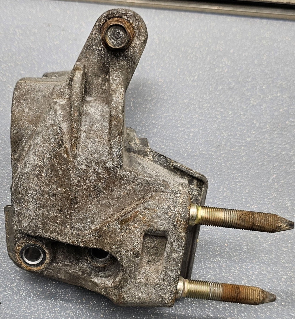 🔥01-05 Honda Civic Engine Motor Mount Bracket Timing Side Alternator Post OEM