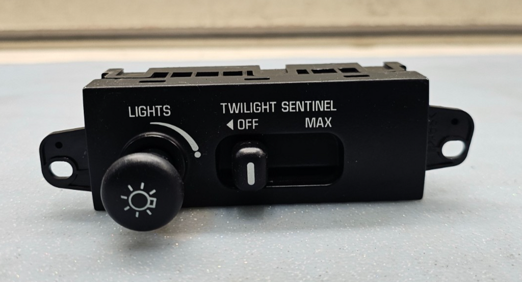 🔥97-05 Park Avenue Headlight Head Light Lamp Control Switch Assembly Black