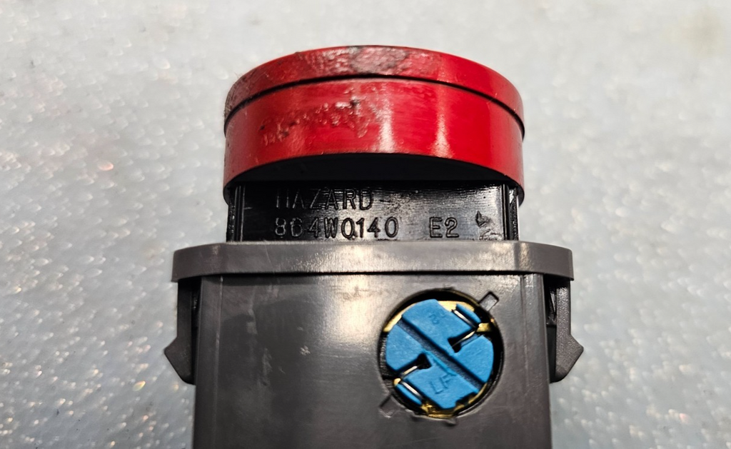 🔥2004-2008 CHEVROLET AVEO HAZARD EMERGENCY SWITCH CONTROL BUTTON OEM