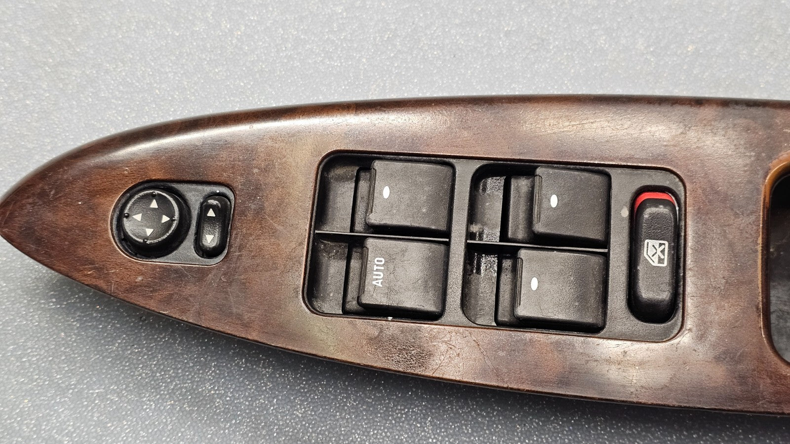 🔥05-08 LACROSSE ALLURE Left Driver Master Window Control Switch Assembly Wood