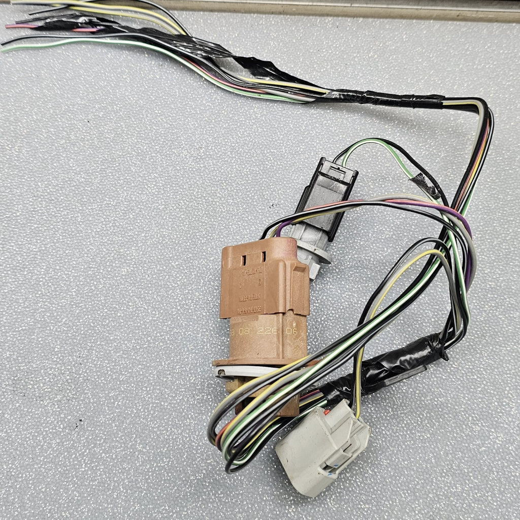 🔥08-11 FORD FOCUS HEADLIGHT BULB SOCKET PLUG CONNECTOR WIRING HARNESS PIGTAIL