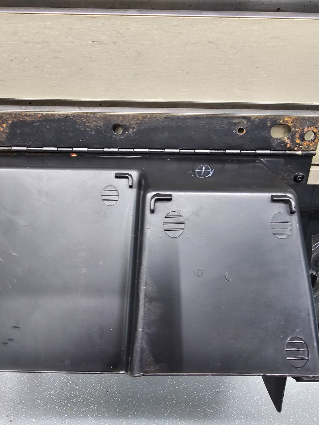 🔥99-06 Chevy SILVERADO SIERRA Dash GLOVE BOX Storage Compartment LIGHT GRAY G3