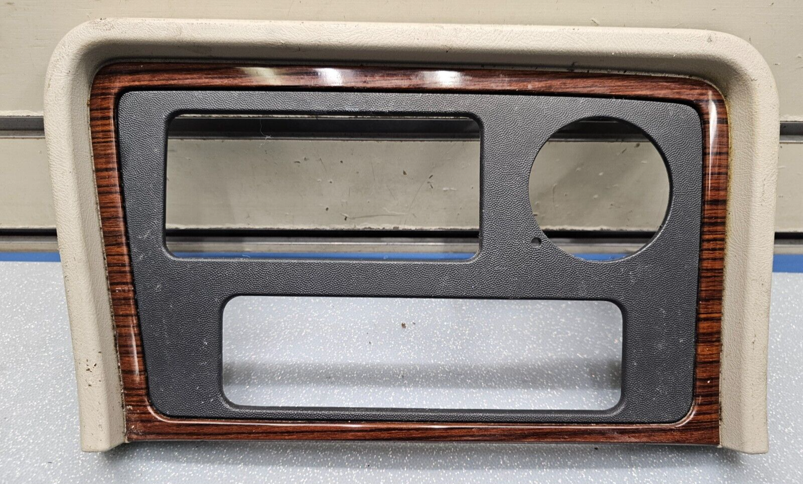 🔥02-06 Escalade Dash AM FM Radio Bezel Trim Instrument Panel Assembly woodgrain