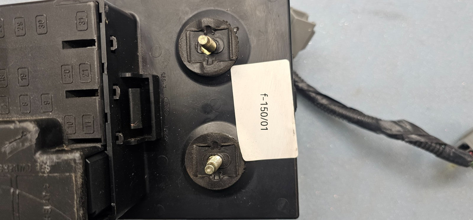 🔥99-03 Ford F150 Interior Fuse Box Junction Relay Block Itegrated Power Module