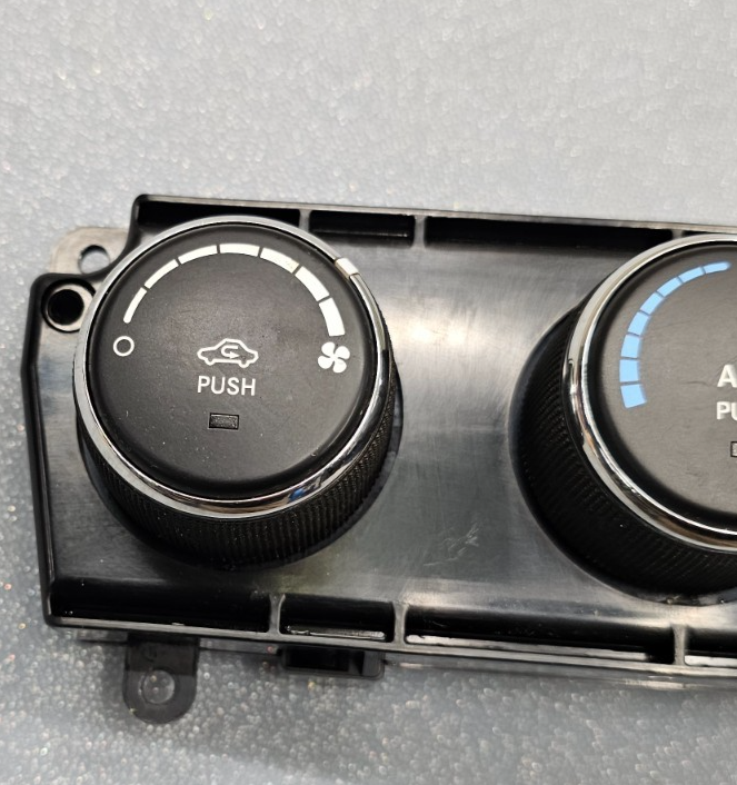 🔥10-12 Liberty Nitro Dash A/C Heater Temperature Climate Control Conditioning