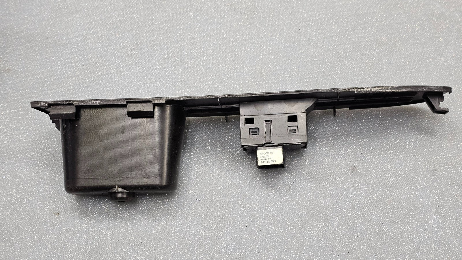 🔥08-12 Escape Fusion Passenger Door Power Window Control Switch Black OEM