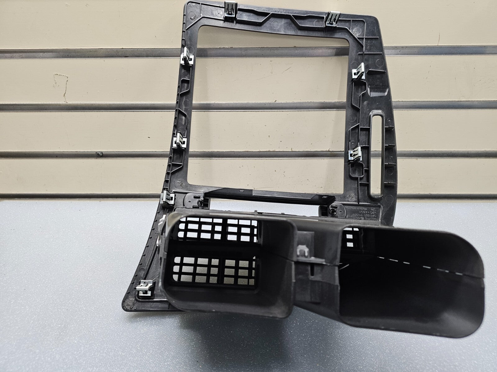 🔥05-09 Saab 9-7x Front Center Dash Radio Stereo Display Trim Panel Bezel Wood