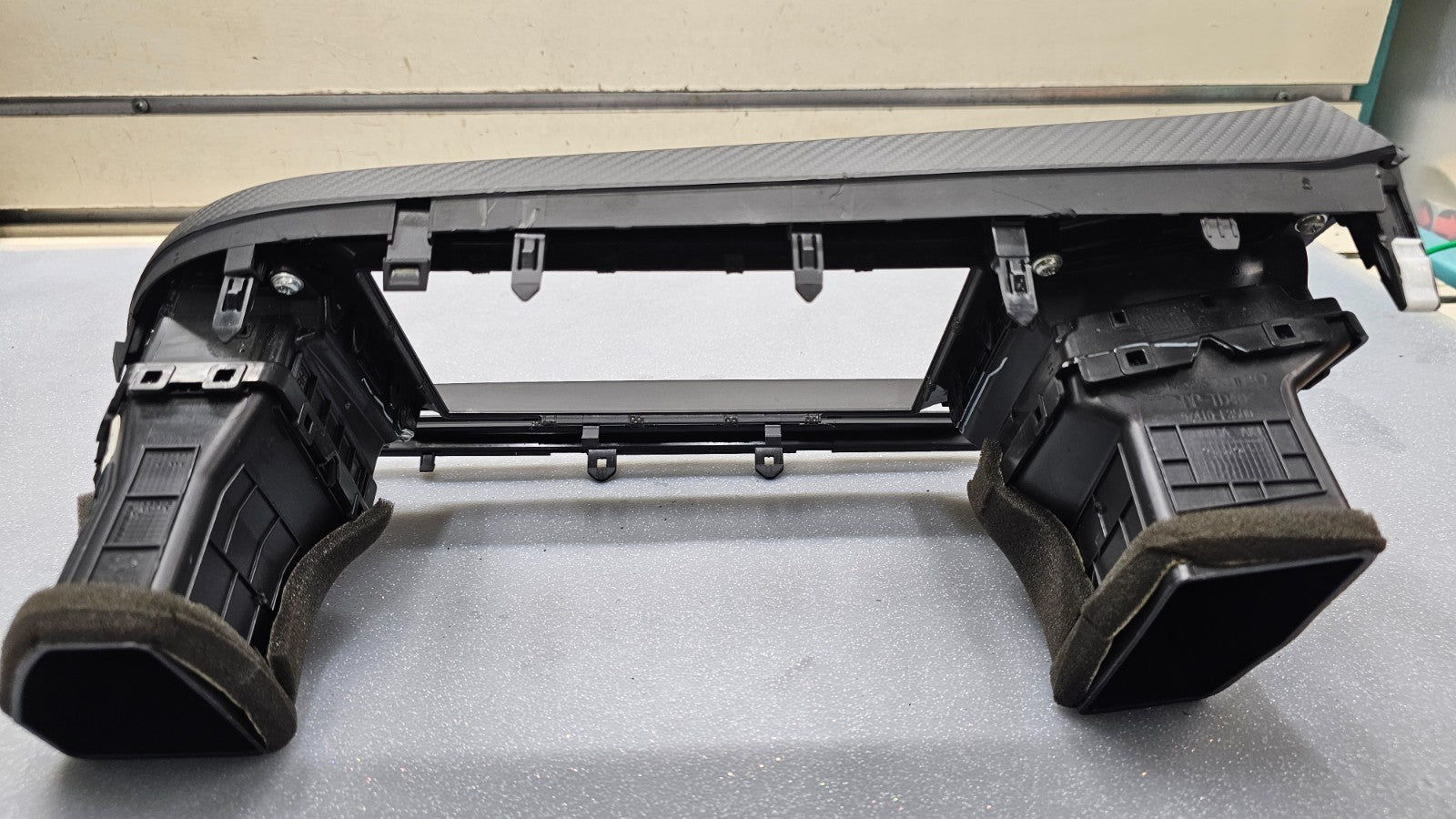 🔥17-20 Hyundai Elantra Dash Center Radio Screen Air Vent Vents Bezel Trim Black
