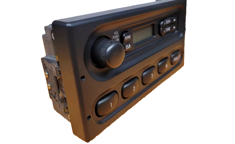 98-02 FORD E150 F150 E250 RANGER Dash AM FM Radio Stereo Receiver Tuner Assembly