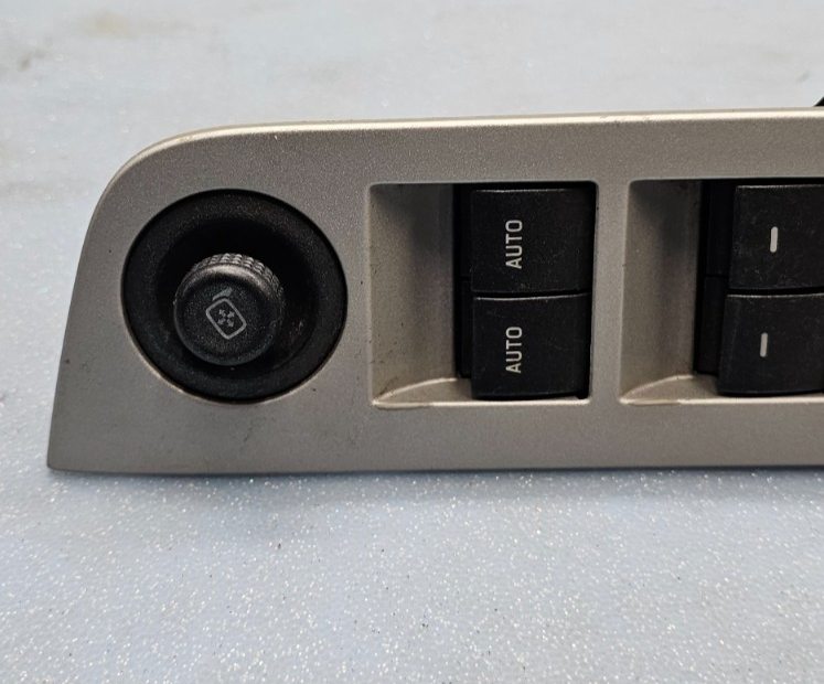 🔥 07-10 Lincoln MKX Front Left Driver Door Power Window Master Switch Silver