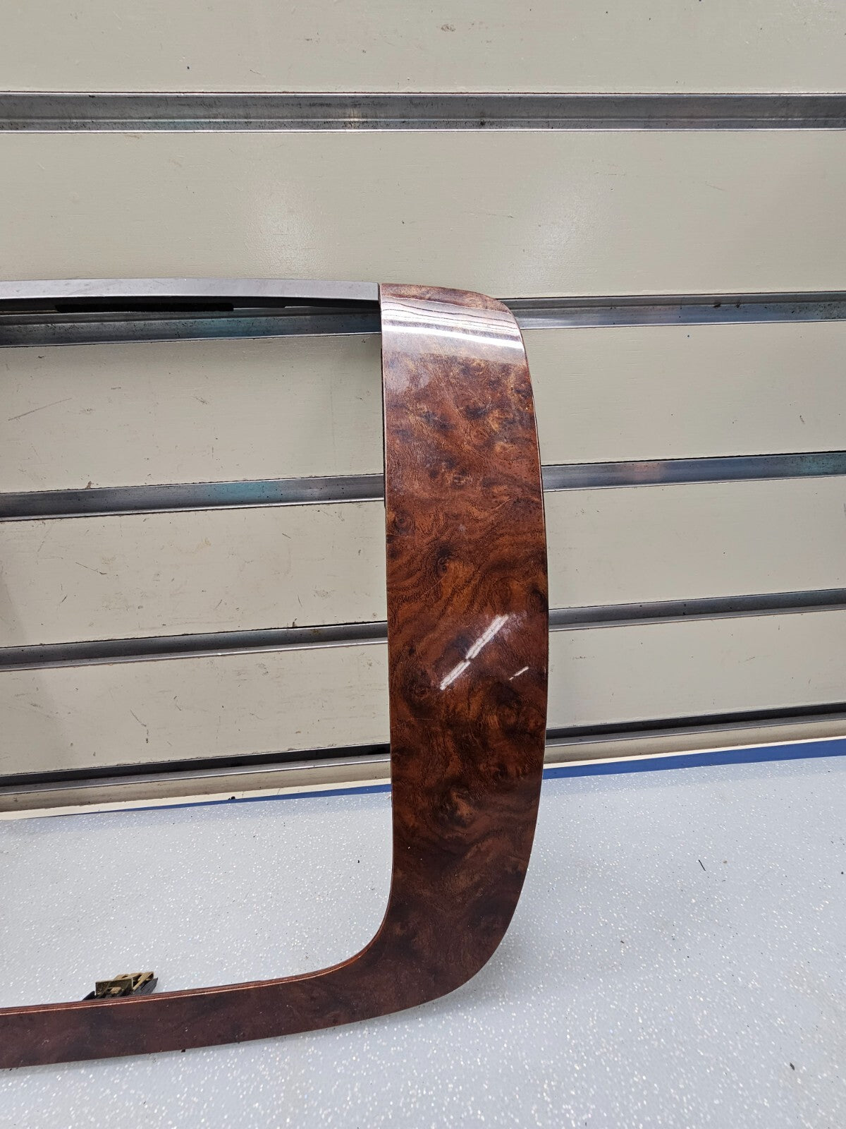 🔥07-13 SUBURBAN TAHOE YUKON CENTER DASH RADIO BEZEL TRIM WOODGRAIN