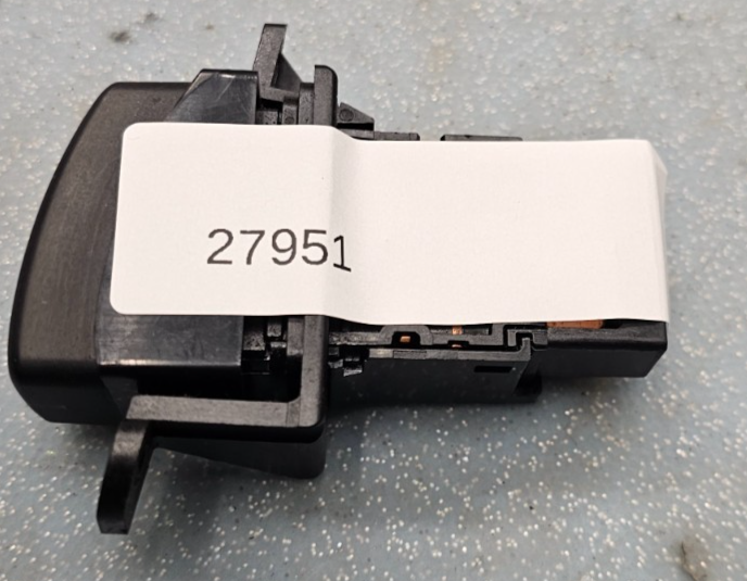 🔥00-04 SUBARU OUTBACK SEDAN 4-DR EMERGENCY HAZARD CONTROL SWITCH BUTTON BLACK