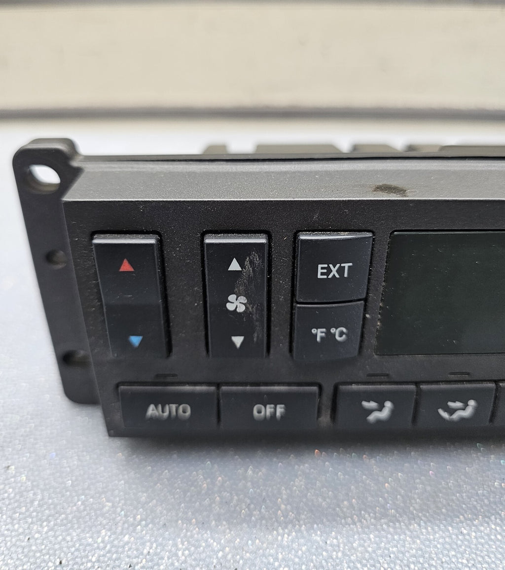 2003-2006 LINCOLN TOWN CAR Dash Climate Control Panel Temperature A/C Heater OEM