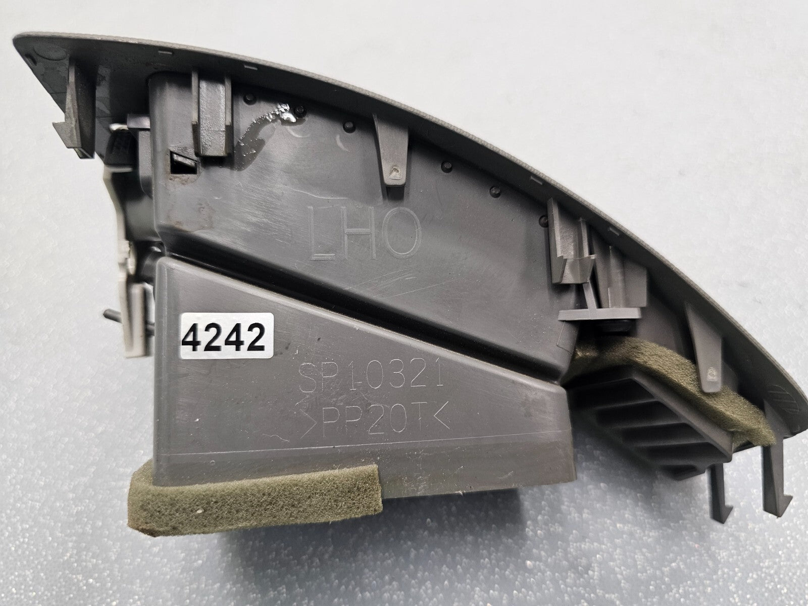 05-06 NISSAN ALTIMA DASH LEFT DRIVER AC HEATER AIR VENT FILTER CONDITIONER GRAY