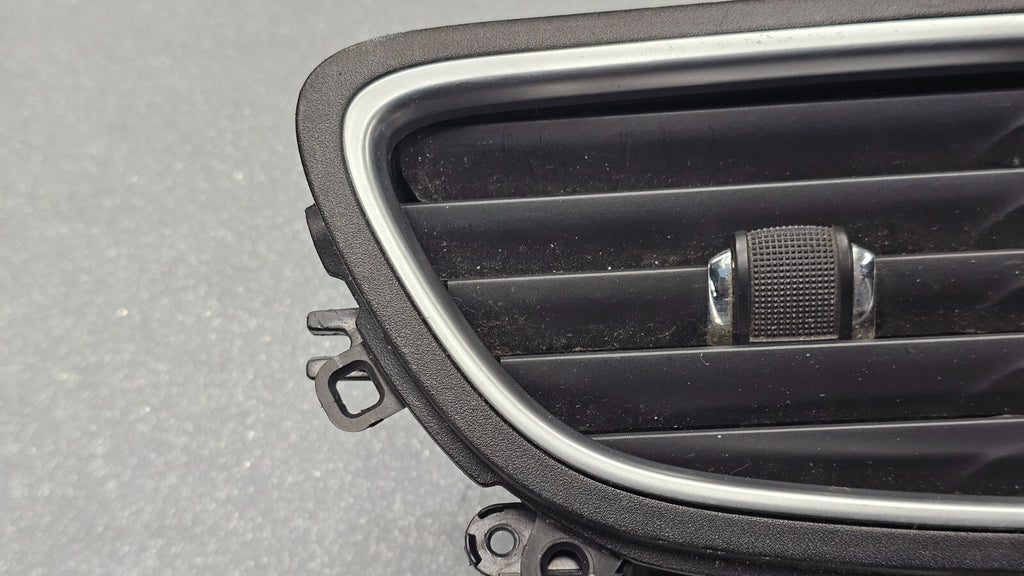 🔥15-17 CHRYSLER 200 DASH LEFT DRIVER AIR A/C AIR VENT HEATER PANEL BLACK/SILVER