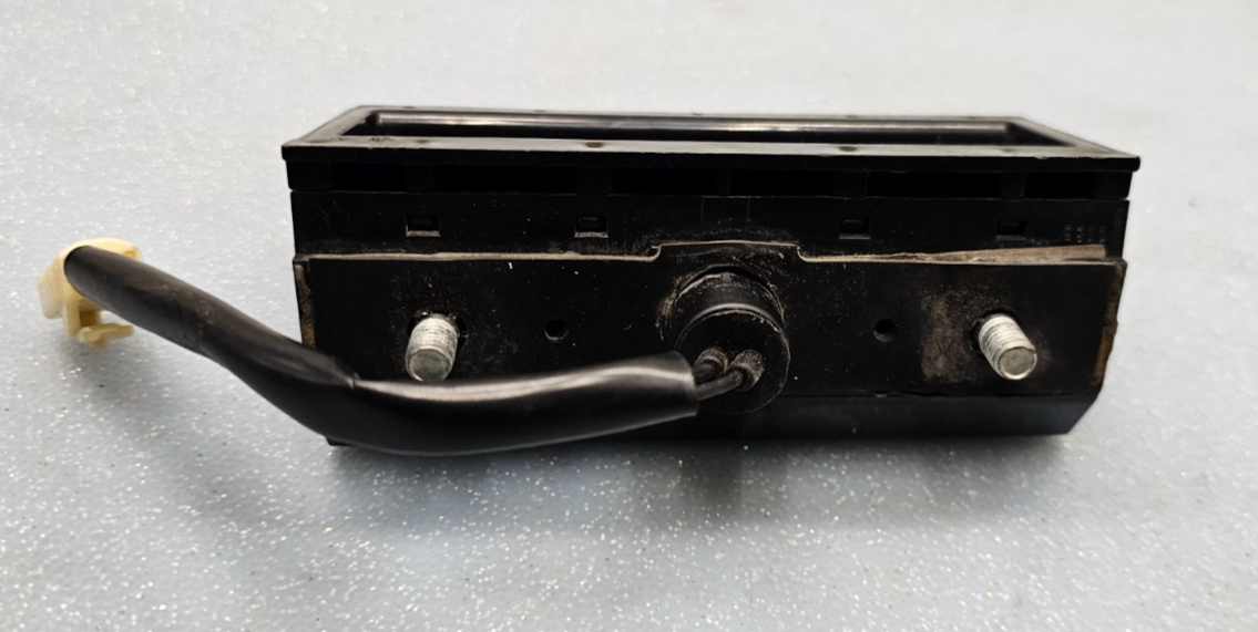 🔥2004-2011 Mitsubishi Endeavor Tailgate Liftgate Hatch Release Handle