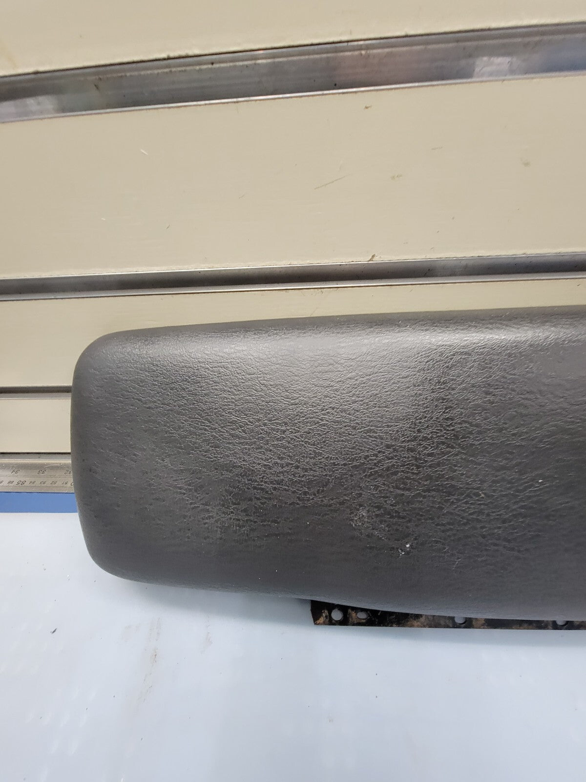 🔥2001-2007 Dodge Dakota/ Durango Center Console Lid Bracket Armrest Black