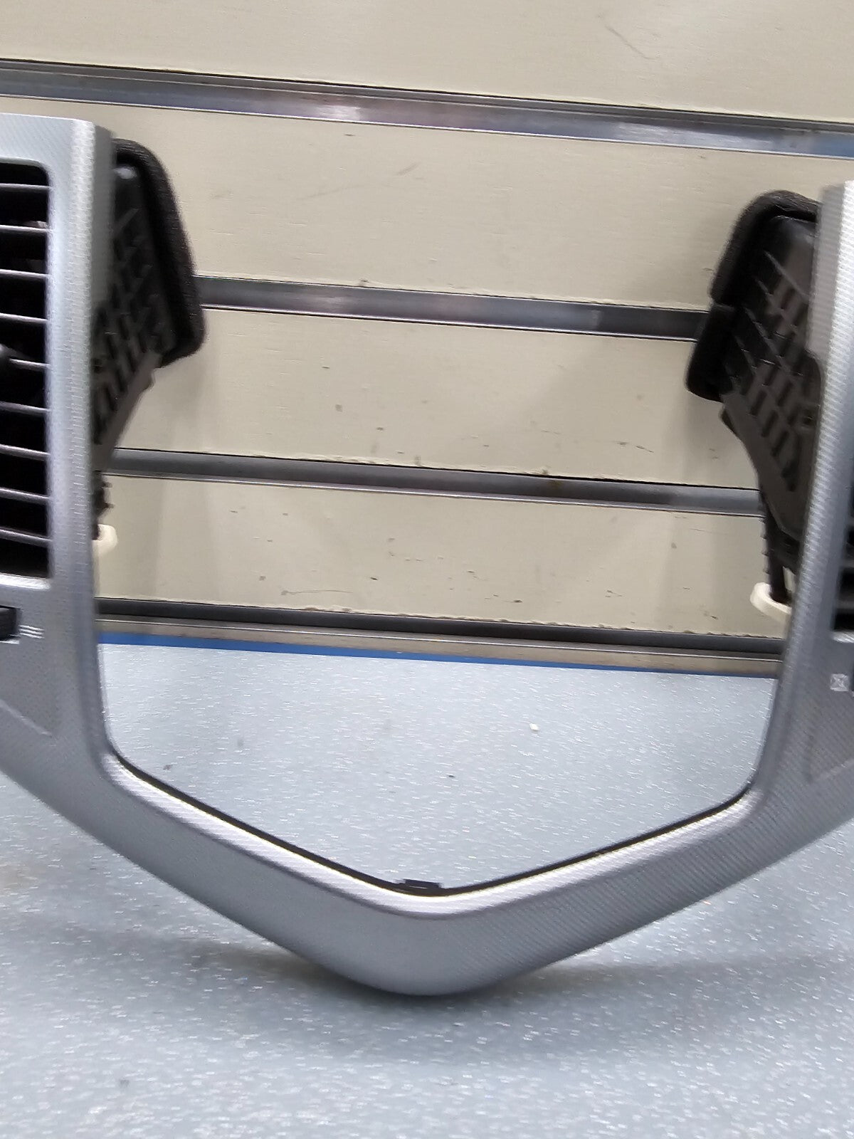 🔥11-15 Chevy Cruze Center Dash Center Radio Surround Bezel Trim Panel Silver