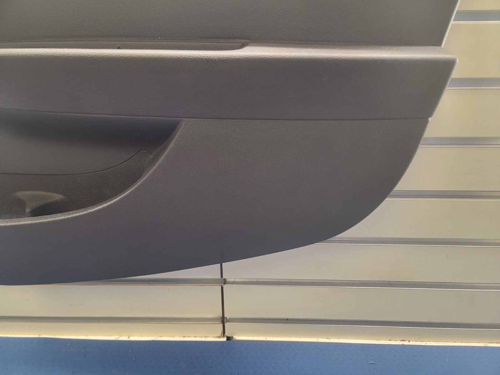 🔥08-12 Chevy MALIBU Front Door Interior Trim Panel RIGHT Black
