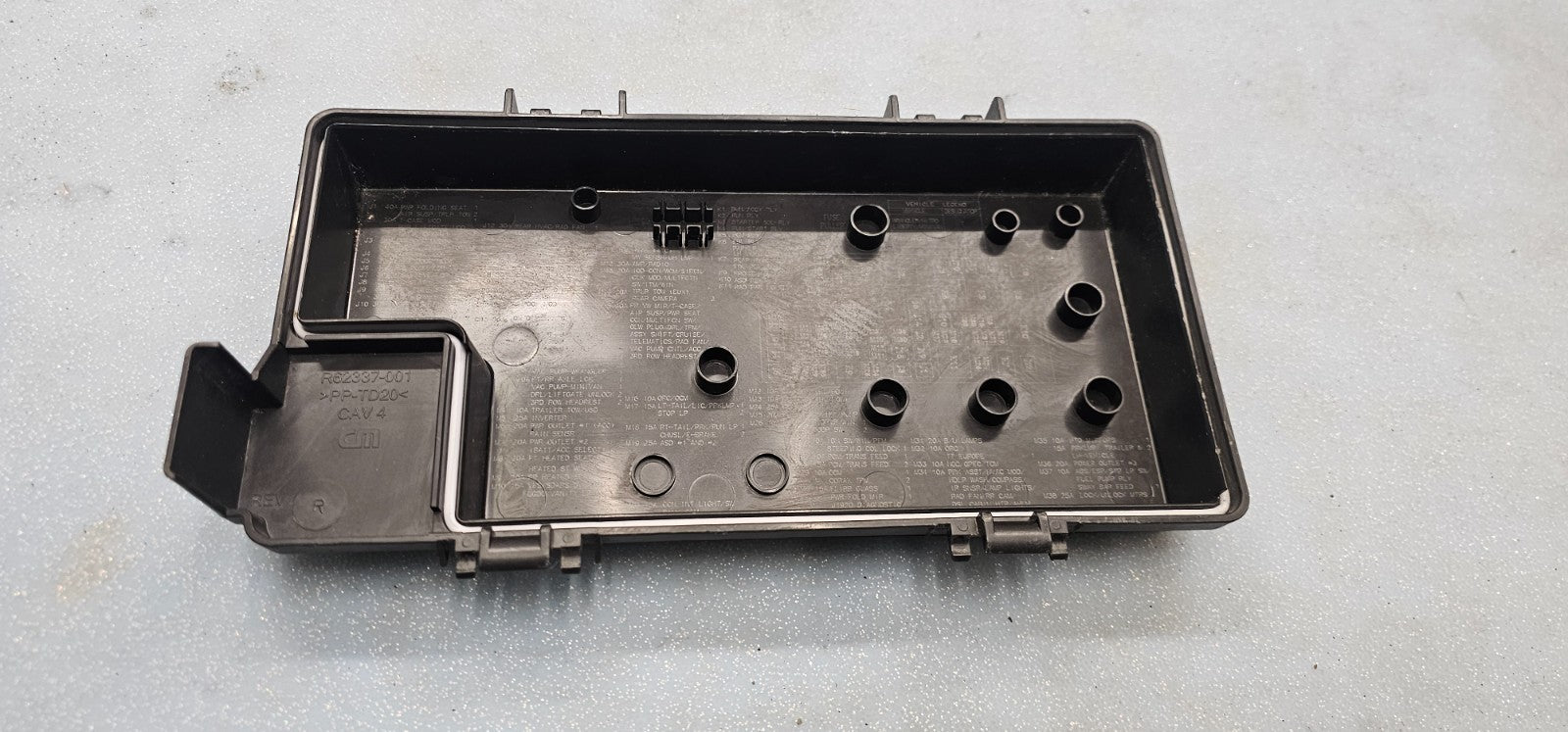 🔥11-14 Ram C/V Grand Caravan Fuse Relay Box Battery Cover Lid Junction Power 