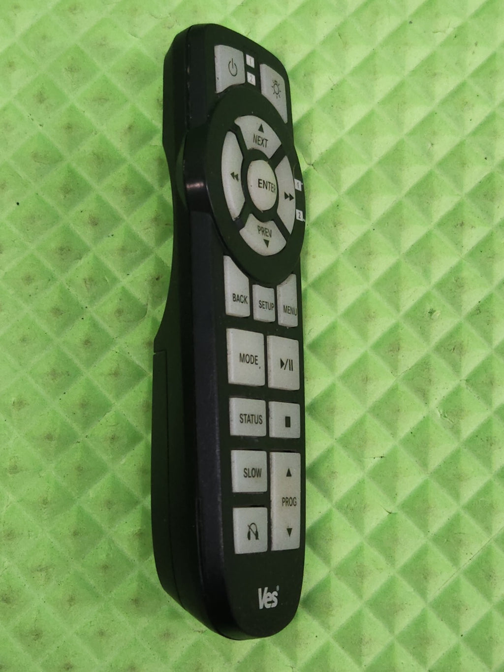 2010-2014 VOLKSWAGEN ROUTAN DVD PLAYER ENTERTAINMENT REMOTE BLACK