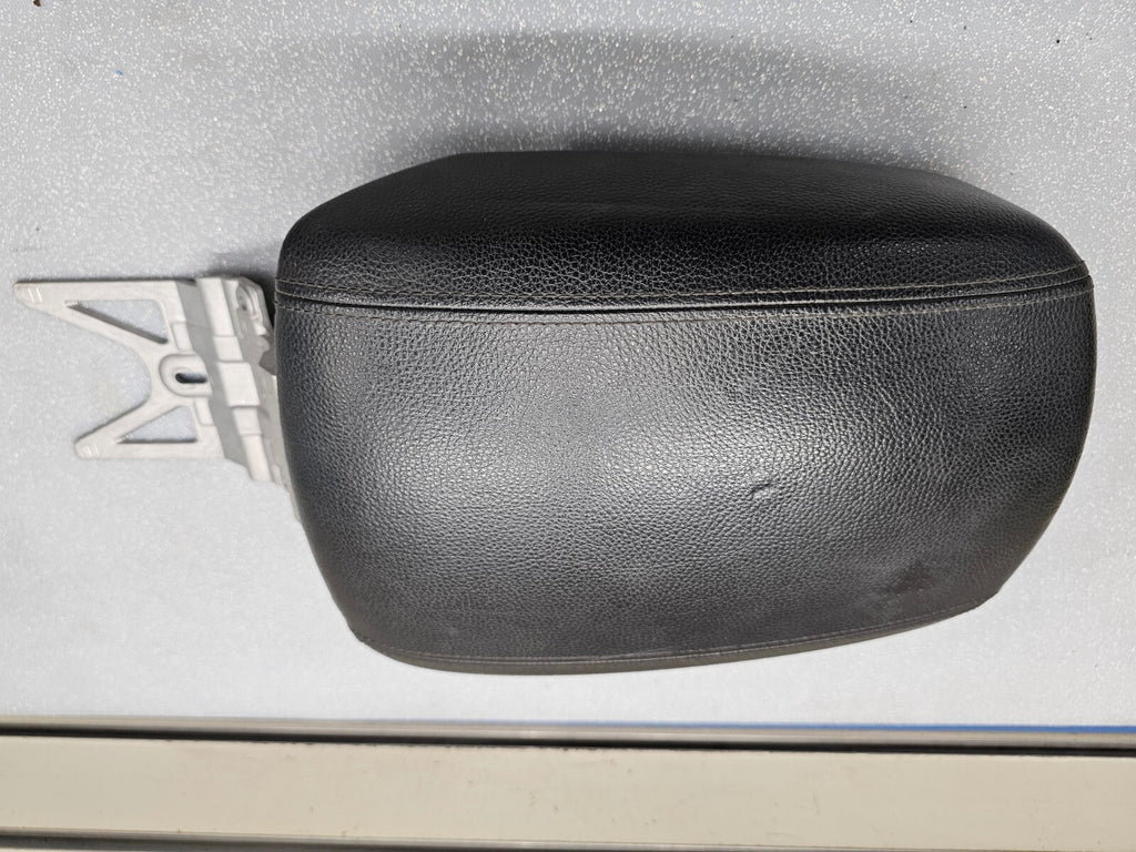 🔥09-11 Kia Borrego Center Console Leather Armrest Lid Cover Assembly Black OEM