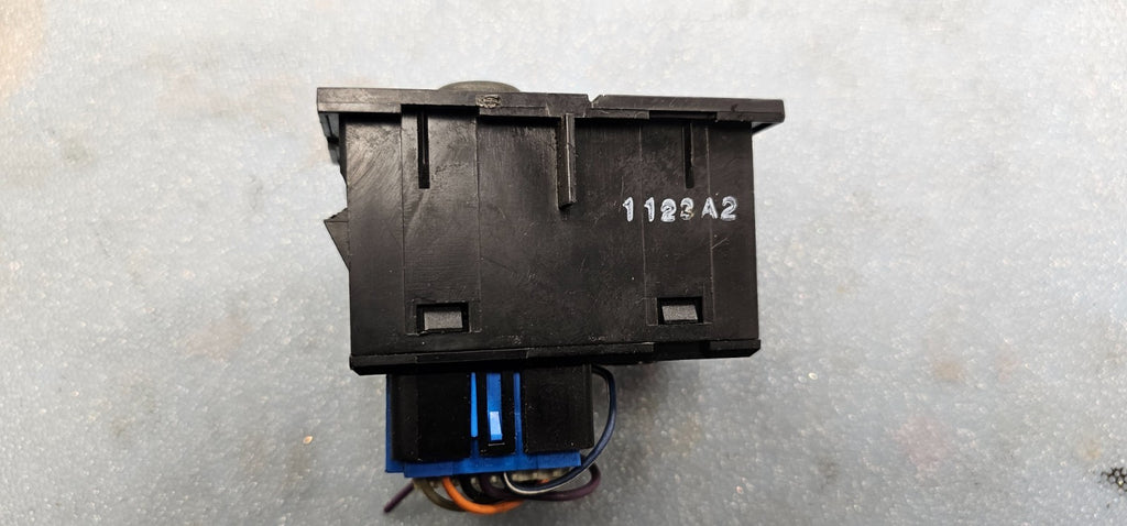 99-02 CHEVY SILVERADO SIERRA TRUCK FOG DRIVING LIGHT CARGO LAMP LIGHT SWITCH OEM