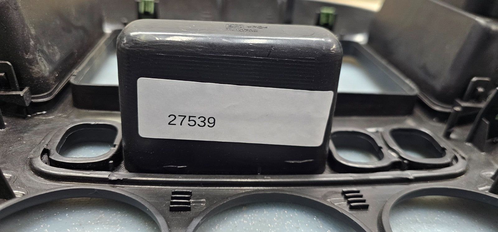🔥01-07 FORD ESCAPE CENTER DASH RADIO A/C CLIMATE TRIM BEZEL BLACK OEM